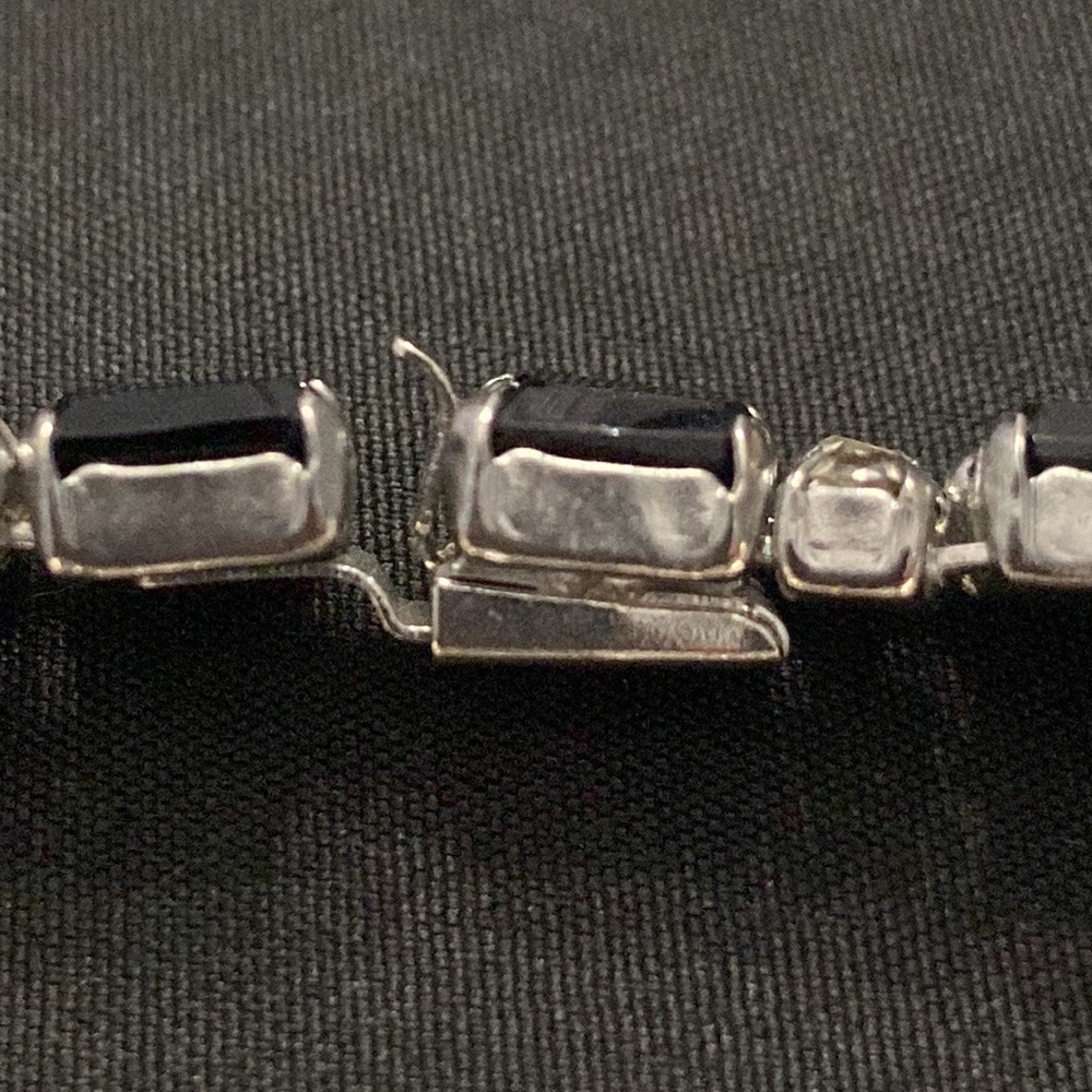 Weiss Rhinestone Bracelet - Picture 11 of 12